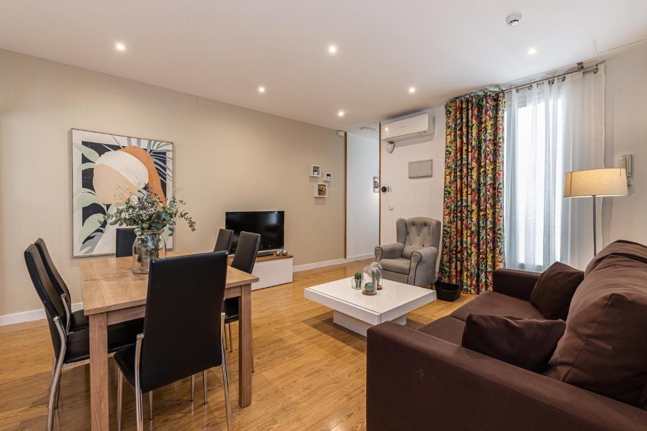 מדריד Waou Apartamentos En Sol Confort 5 מראה חיצוני תמונה