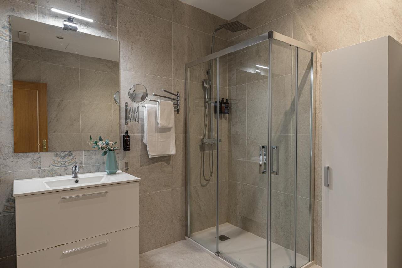 מדריד Waou Apartamentos En Sol Confort 5 מראה חיצוני תמונה